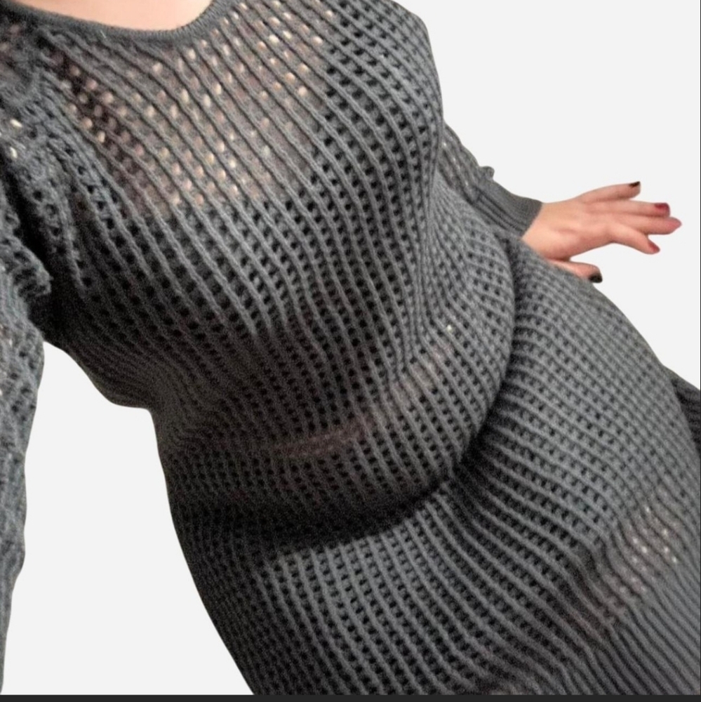 Chic Charcoal Knit Midi Dress